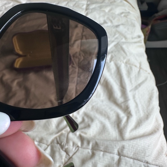 Gucci Sunglasses - Authentic comes with case and dust bag - Picture 6 of 6